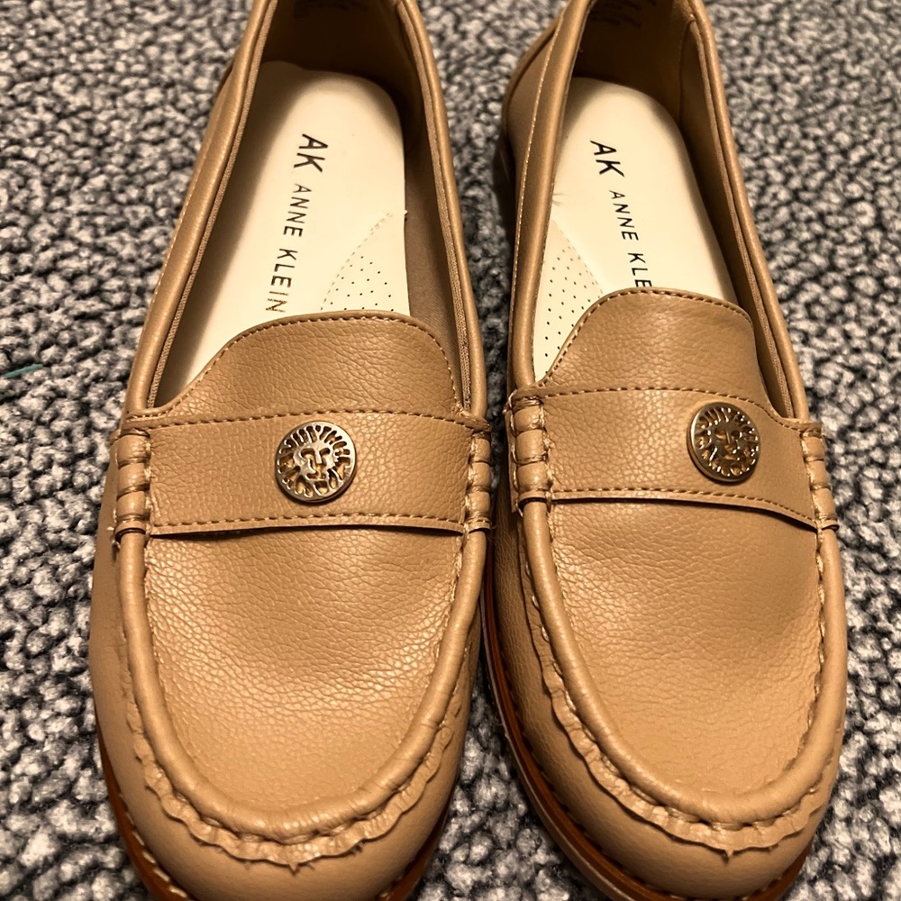 Beige women’s loafer’s
